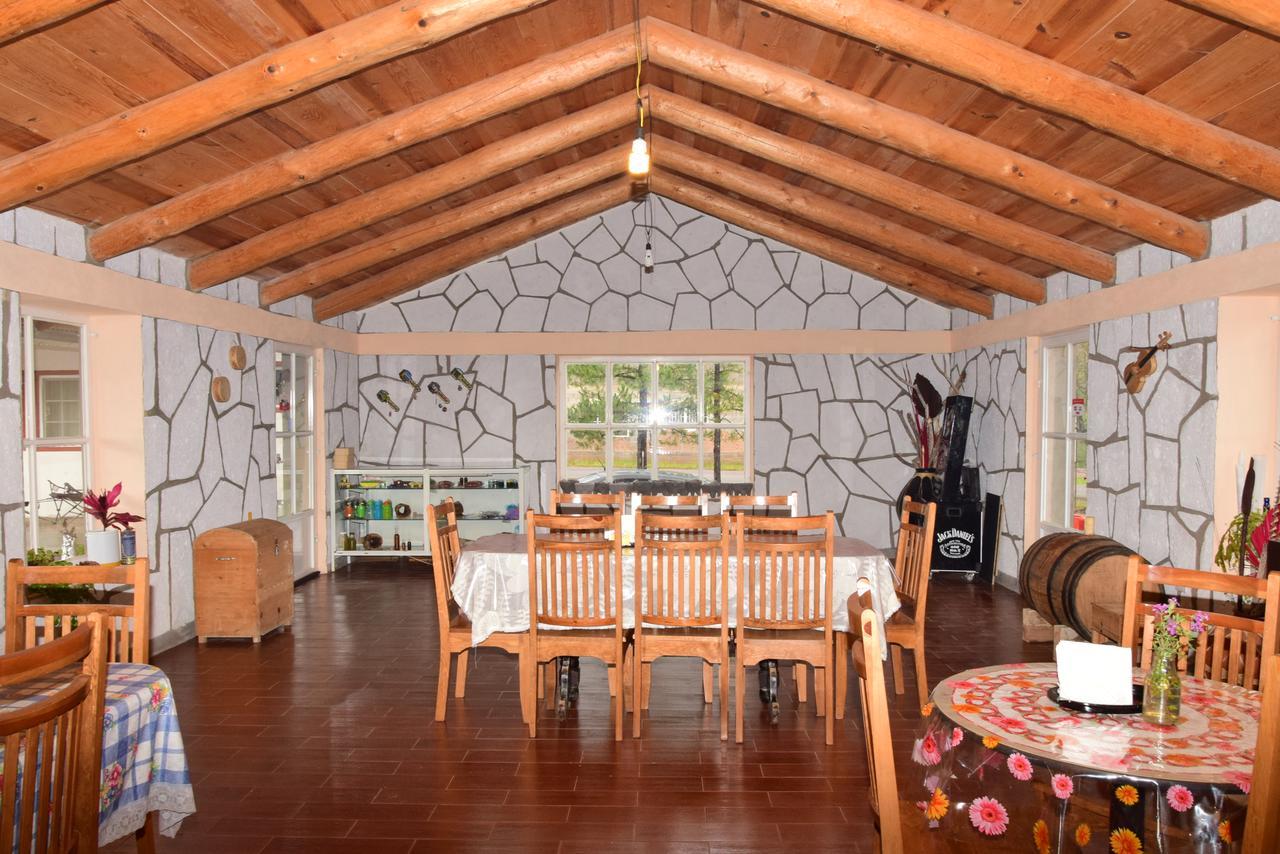 Cabanas Los Portales Barrancas Del Cobre Areponapuchi Exterior photo