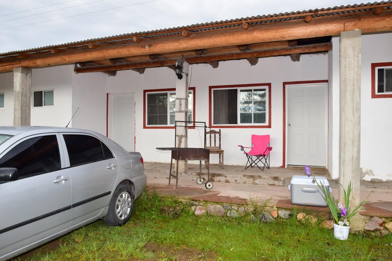 Cabanas Los Portales Barrancas Del Cobre Areponapuchi Exterior photo